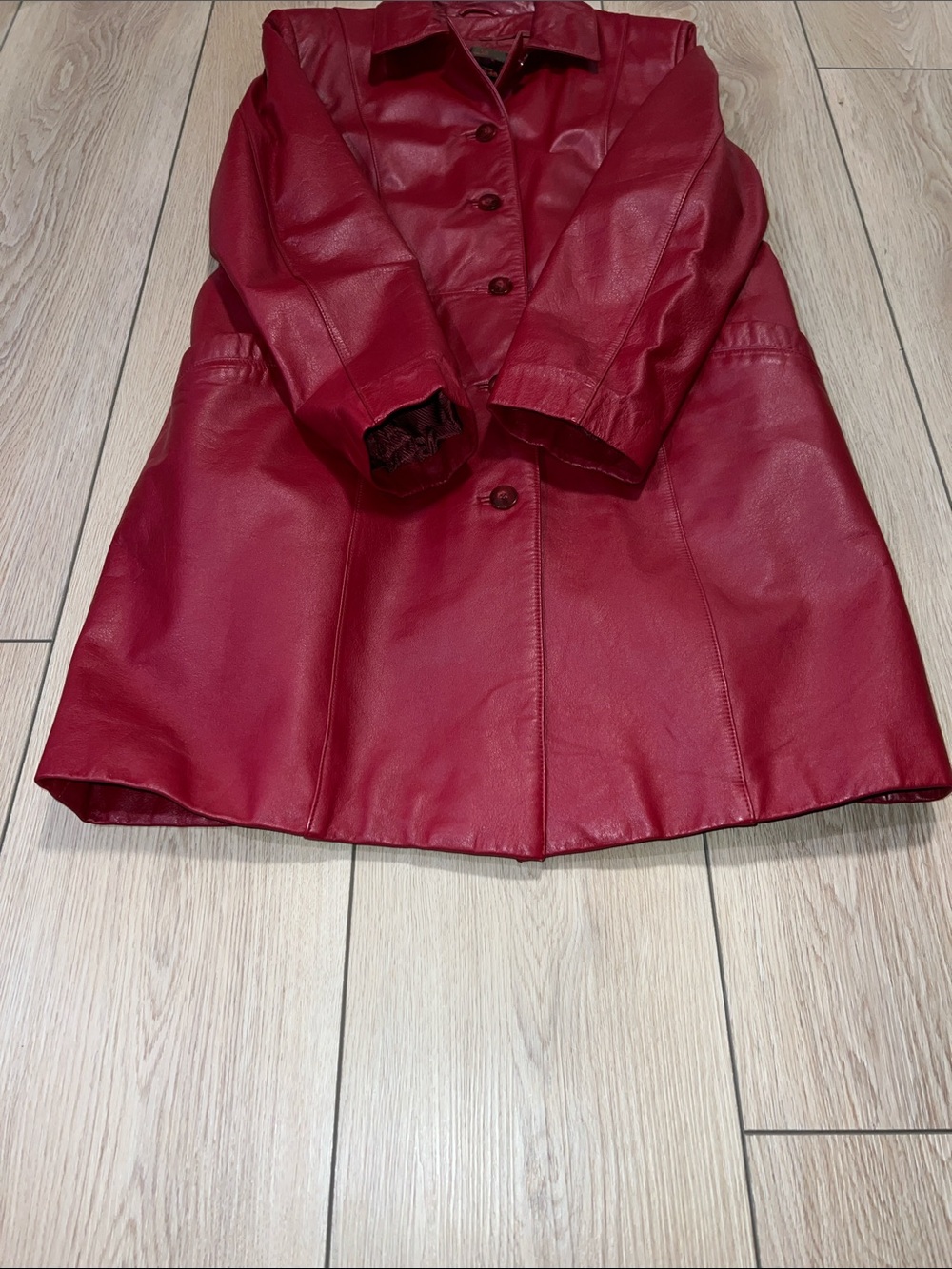 Danier Red Leather Button-Front Trench Coat - Picture 5 of 16